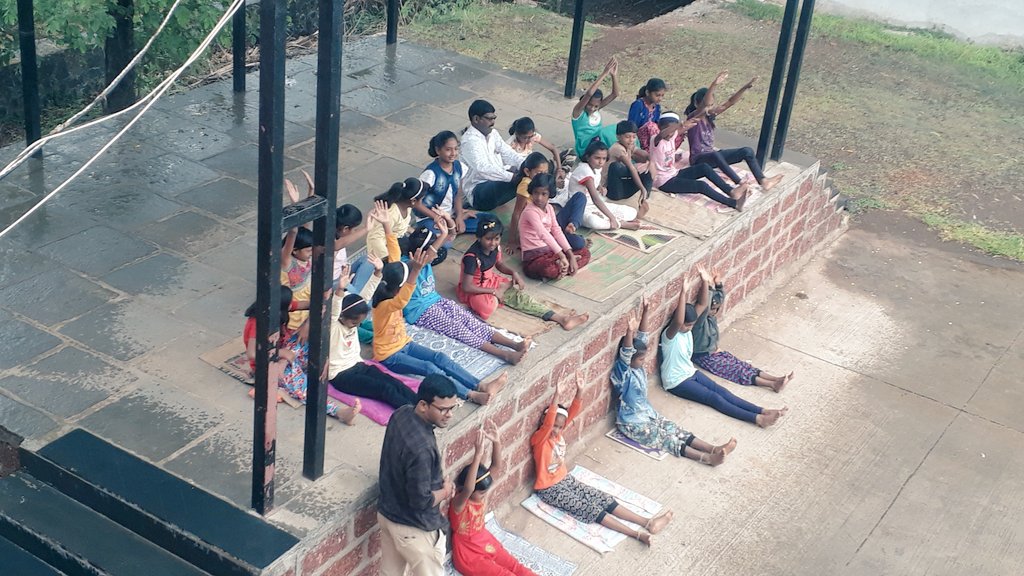 swapnil4752's tweet photo. Yoga day #CSCIDY2022 #YogaForHumanity https://t.co/zlGzHBvHqd
