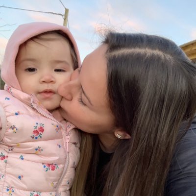 Josefinalesca's tweet photo. #NuevaFotoDePerfil https://t.co/9ygm957bsn