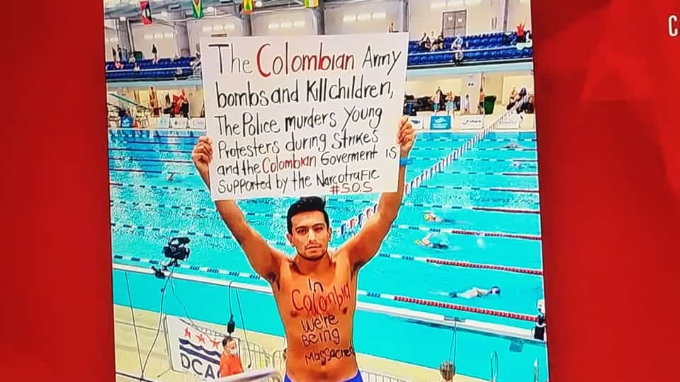 CAROGARCIANGS's tweet photo. Abro 🧵 este deportista @NadadordelValle busca apoyo y creo se lo merece, apoyó el paro del año pasado y lo amenazaron, le tocó salir del país y está haciendo una vaki para lograr su meta... Creo que llegó la hora de apoyarnos todos y todas de verdad 🤩💞👌 https://t.co/7xTvrWBwfu