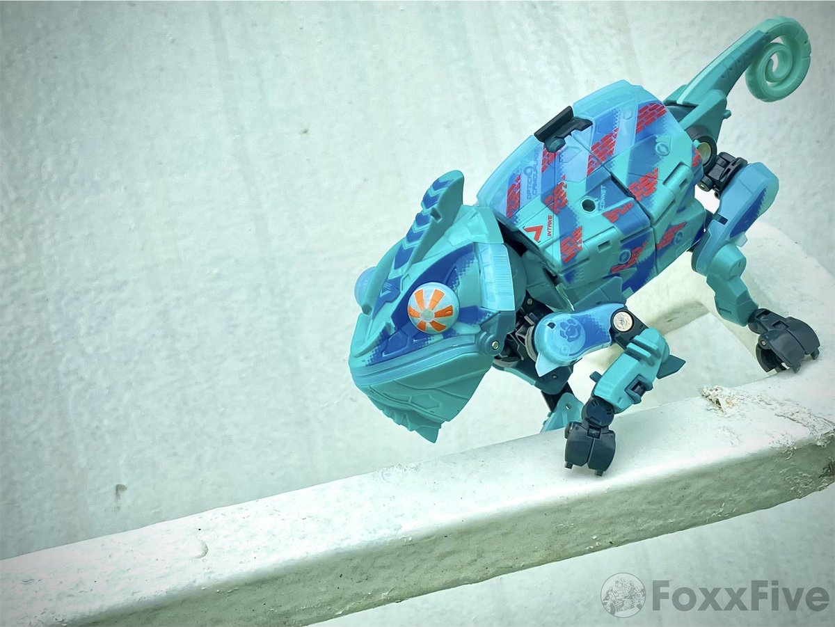foxracingfive's tweet photo. Camo cube @52Toys @52TOYSJP @s250_MKII #52toys #beastbox #desktoys #ビーストボックス #phantomaster #camo #chameleon #lizard https://t.co/EdnsP0ifQZ
