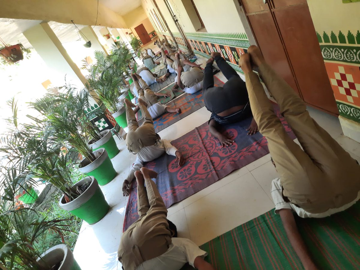 5_Odisha_Bn_NCC's tweet photo. INTERNATIONAL YOGA DAY
Bargarh Node 5(O)NCC BN SAMBALPUR, celebration of IYD on 21Jun2022.
@5_odisha https://t.co/Y3ky6ndkT1