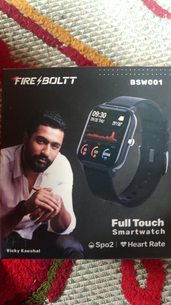 stanvivek215's tweet photo. @fireboltt__  i bought ninja calling watch for bsw024 from amazon qt 3498/- but mic on that watch wasn't working so i requested for replacement and in replacement your support team sent this watch watch bsw001 which is of half the price of ninja calling on amazon. https://t.co/0974AZoktN