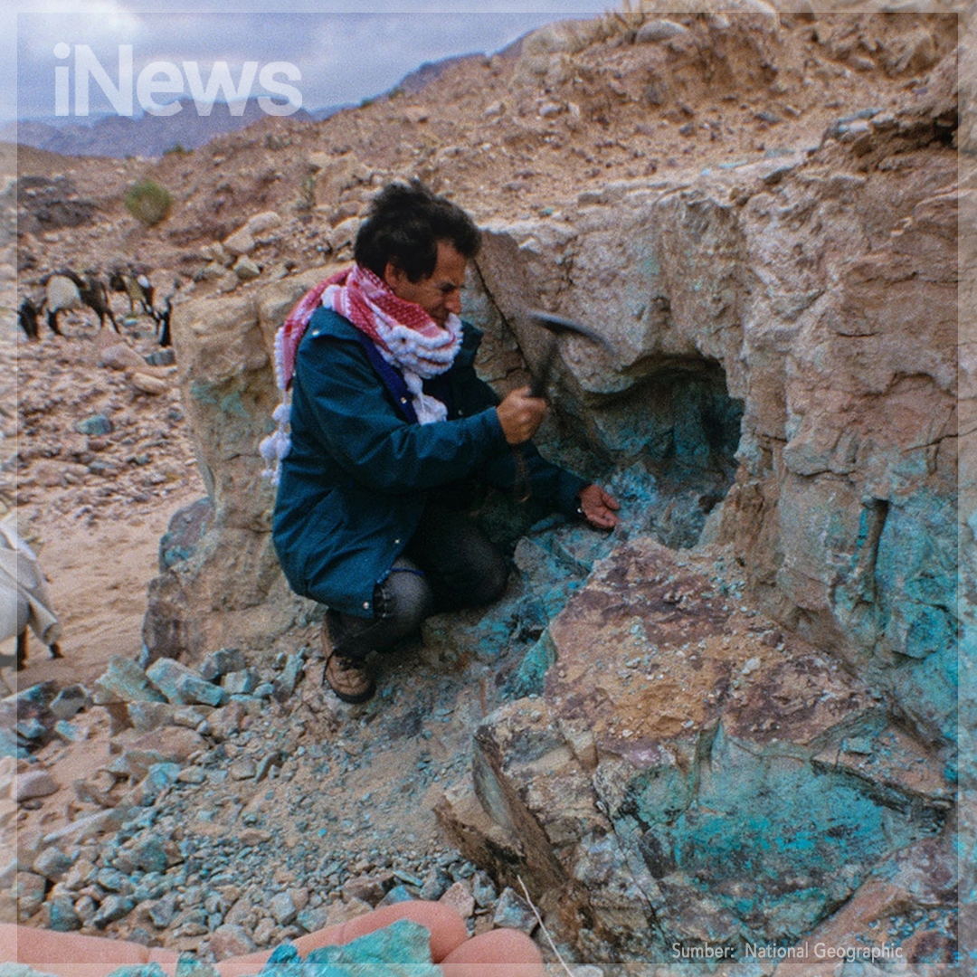 SeputariNews's tweet photo. Tim arkeolog dari Tel Aviv University menemukan harta karun berupa tambang tembaga yang diduga milik Nabi Sulaiman di kawasan Lembah Timna, Israel.
https://t.co/v17s8FQChu
#Soloman #Sulaiman #Yerusalem #Timna #Israel #KingSolomon #ErezBenYosef #NabiSulaiman #iNews https://t.co/HtEJDiFtQX