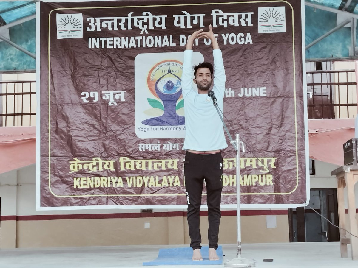 KUdhampur's tweet photo. 8th International Day Of Yoga-
KV No1 Udhampur, J &amp; K
21st June , 2022
@kvsrojammu 
@KVS_HQ 
@dpradhanbjp 
@EduMinOfIndia https://t.co/yl3ExIjvcd