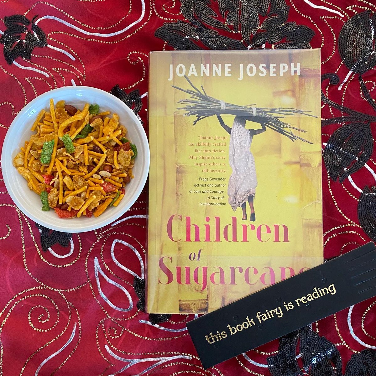 bookfairies_ct's tweet photo. Snacking on Sev and Nuts(A spicy mixture of crispy ‘noodles’ made from gram flour and roasted nuts) and a treat📖
A Bookfairy has #shareyourfirstpage of this South African treasure, their latest bookclub read. @JoanneGJoseph @JonathanBallPub #ibelieveinbookfairies https://t.co/q87CVceBzb