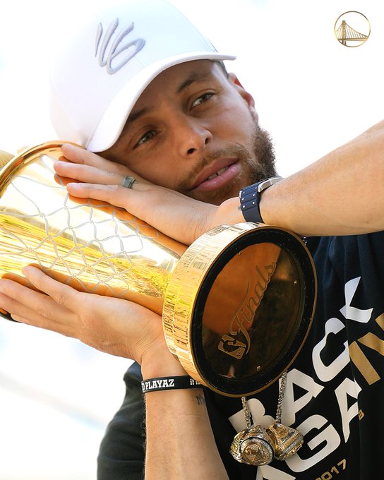 Steph with his mvp trophy