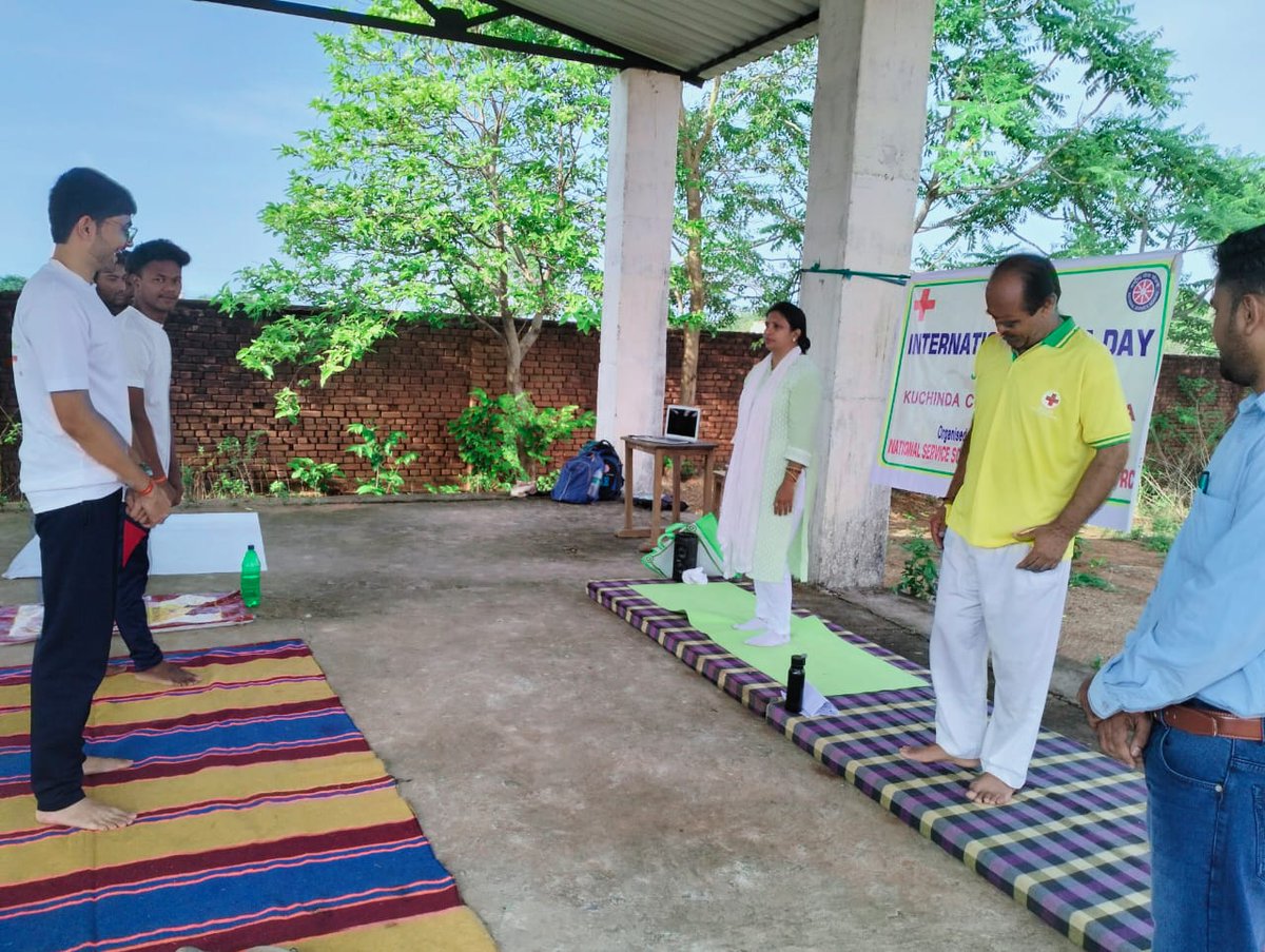 5_Odisha_Bn_NCC's tweet photo. INTERNATIONAL YOGA DAY
KUCHINDA NODE 5(O)NCC BN SAMBALPUR,
CELEBRATION OF IYD ON 21JUN 2022.
@HQ_DG_NCC 
@DG_NCC 
@5_odisha
#National_Cadet_Corps 
@moayush
#NCCforYoga https://t.co/bd7J5FypDm
