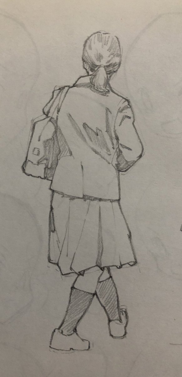 頭身とシルエットが命 