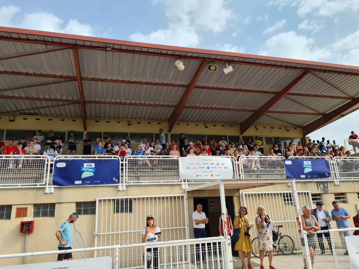 wilfried_faure's tweet photo. Du Stade à l'Emploi est présent aujourd'hui en Ardèche! Où le sport devient une opportunité de rencontres entre recruteurs et chercheurs d'emploi!Belle organisation sous l'égide du #Prefet07,de la Fédération d'athlétisme et de #poleemploiAura . https://t.co/lMmEK9OMFW