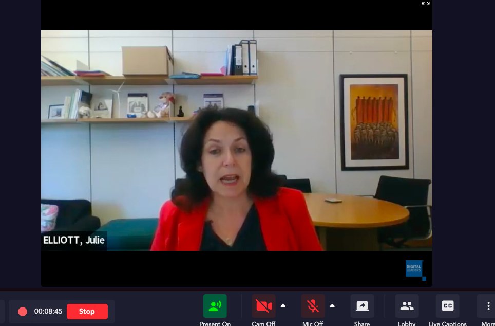 DigiLeaders's tweet photo. "Whilst the digital world is fast and important that we invest in the digital culture is it is also important that we teach and allow access to the younger and older generation"
Explains @JulieElliottMP 
#DigitalPoverty 
📲Join live now
➡️ https://t.co/IJ2kWbwGuu
#DLCWeek #ND2022 https://t.co/7NgizHgOS7