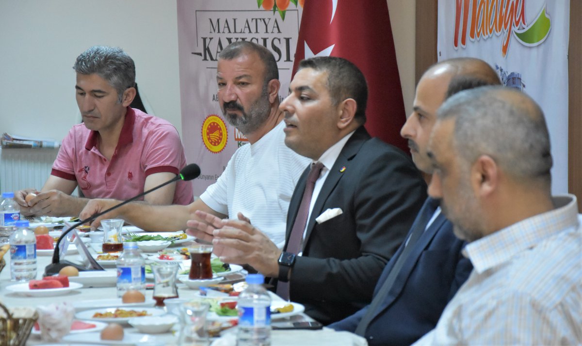 🟩11. Meslek Komitesi üyelerimizle odamızda bir araya geldik. Sektörlerin yerel ve ulusal ölçekte yaşadığı güncel sorunlar, beklentiler ve çözüm önerileri üzerine fikir teatisinde bulunduğumuz toplantıda, odamızın çalışmaları hakkında da bilgiler verdik.