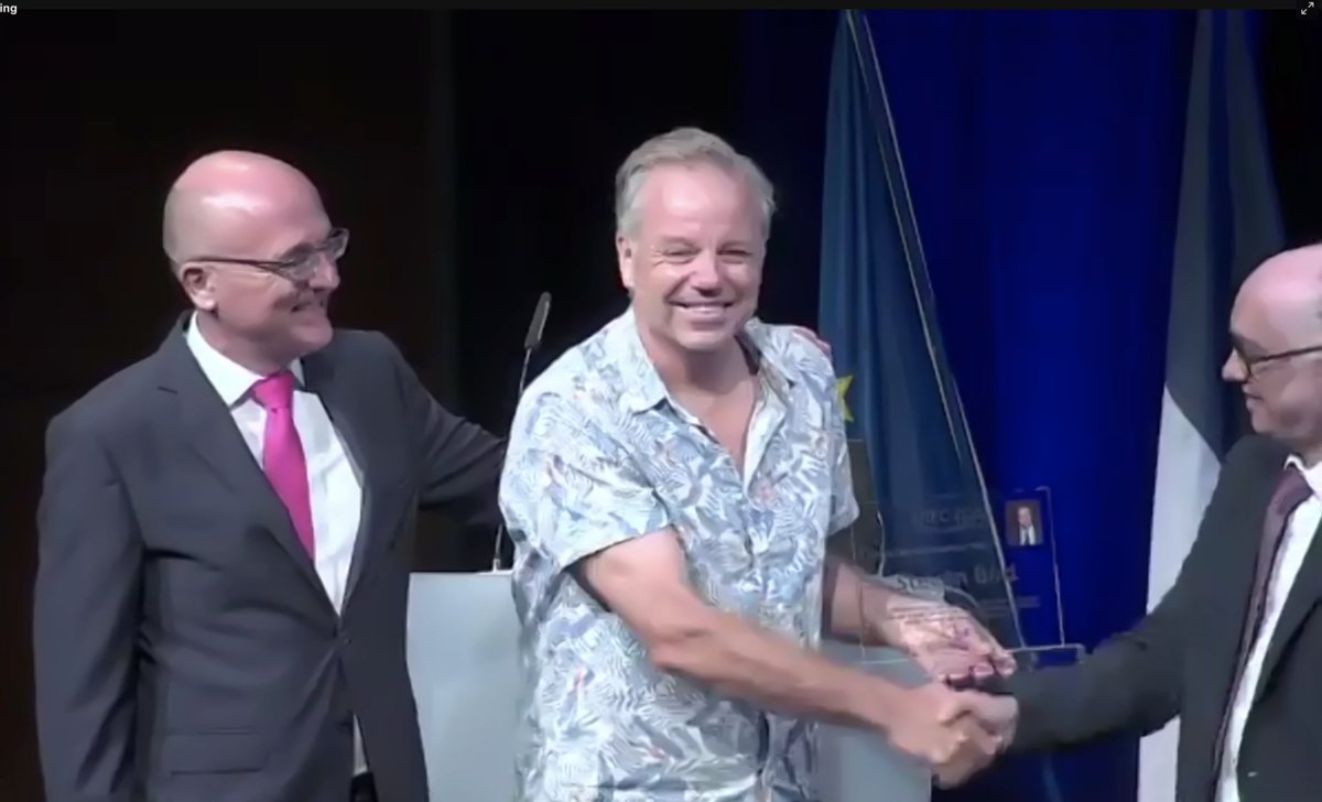 Congratulations <a href="/StevenBird/">Steven Bird 🍉</a> on being awarded the <a href="/ELRAnews/">ELRA</a> Antonio Zampolli Prize at #LREC2022! Well deserved!