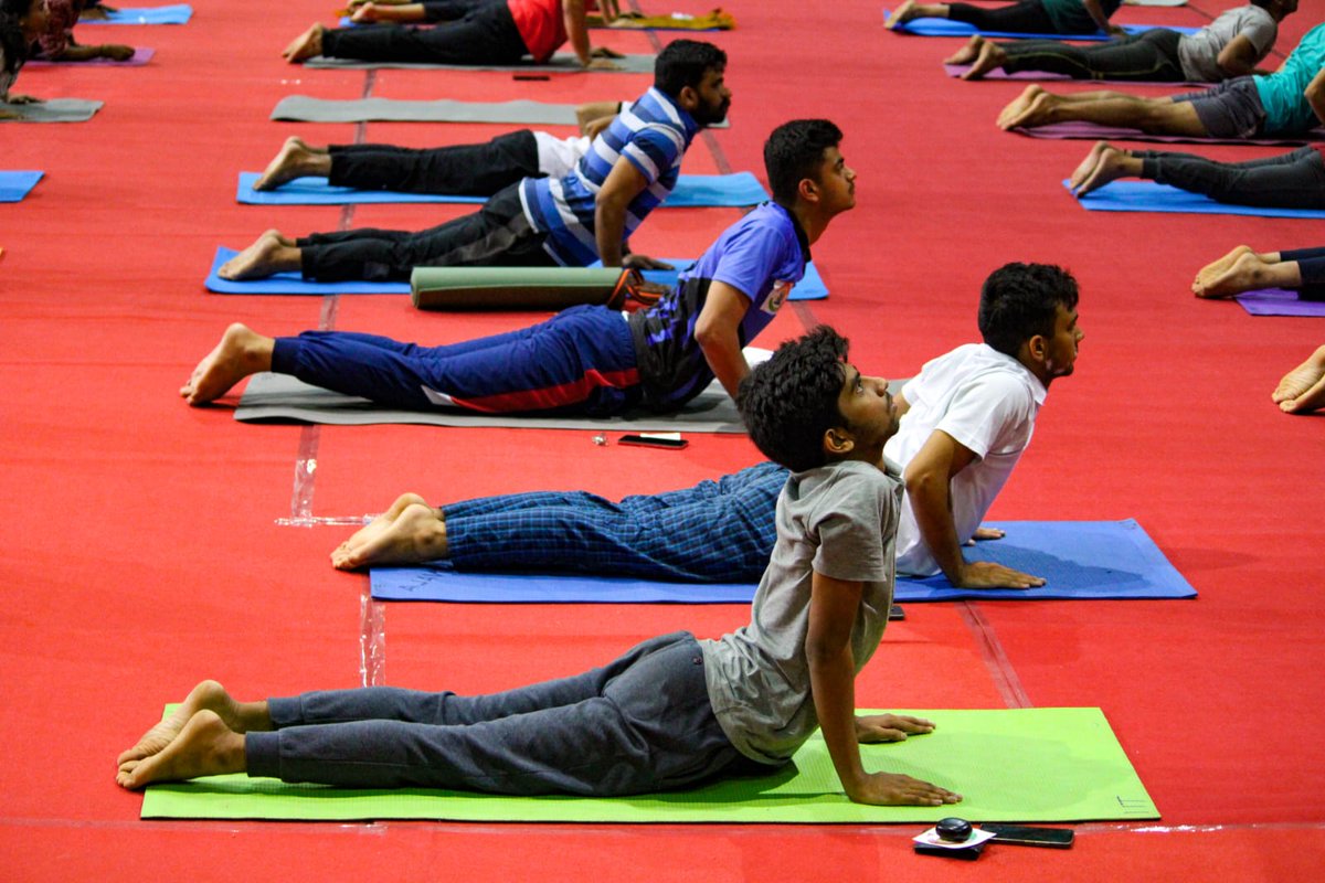 NCC_IIT_Bombay's tweet photo. Jai Hind!
On the occasion of #InternationalYogaDay, the cadets of 2 MER NCC @iitbombay participated in a common yoga protocol.
@mah_coy
@mumbai_group
@ncc_dte
@HQ_DG_NCC
#YogaForHumanity
#YogaDay
#yoga https://t.co/aKB8EQgtqq