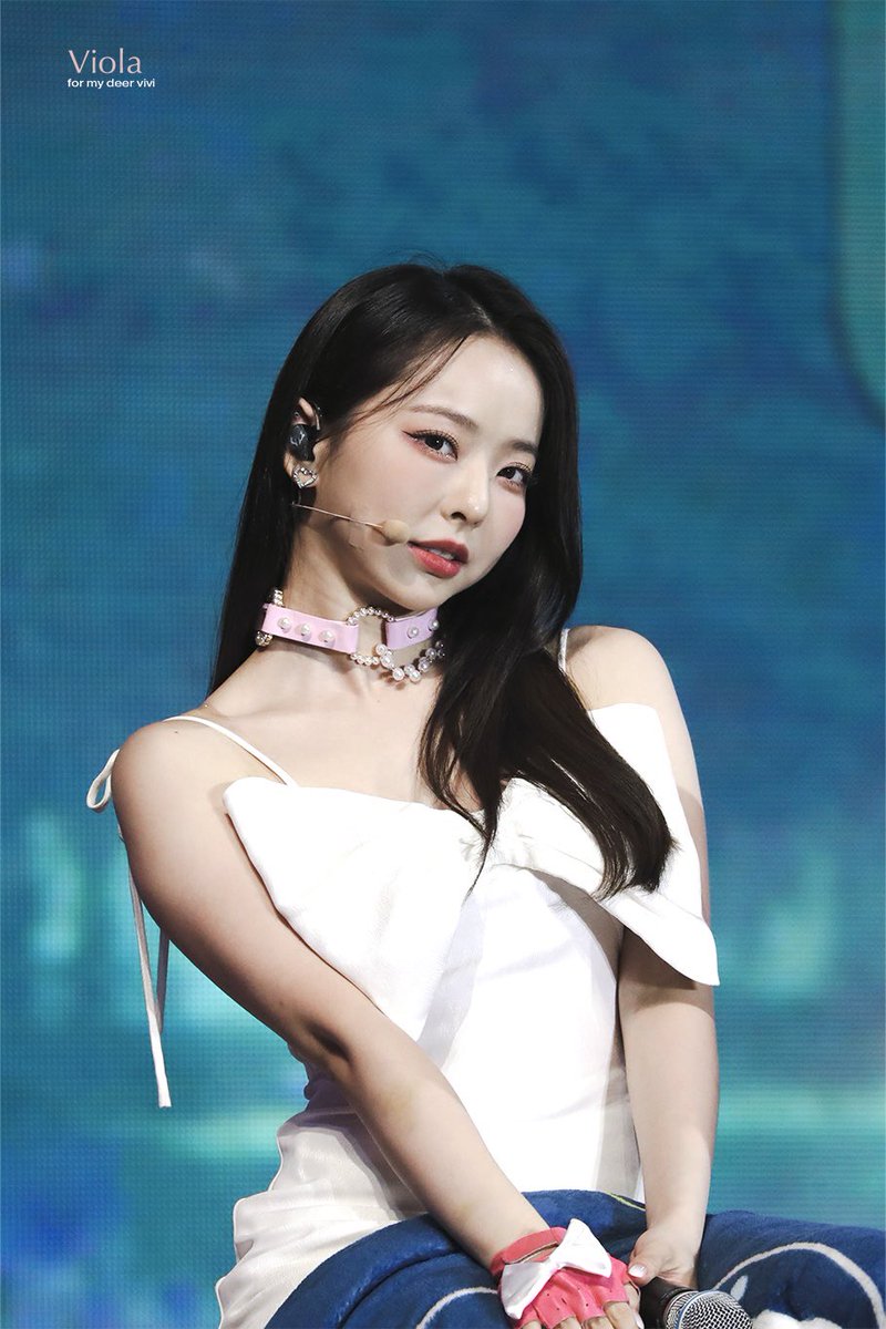 viola__vivi's tweet photo. 220620 쇼케이스

#비비 #ViVi #이달의소녀 #LOONA @loonatheworld https://t.co/8sSYVGw9i6
