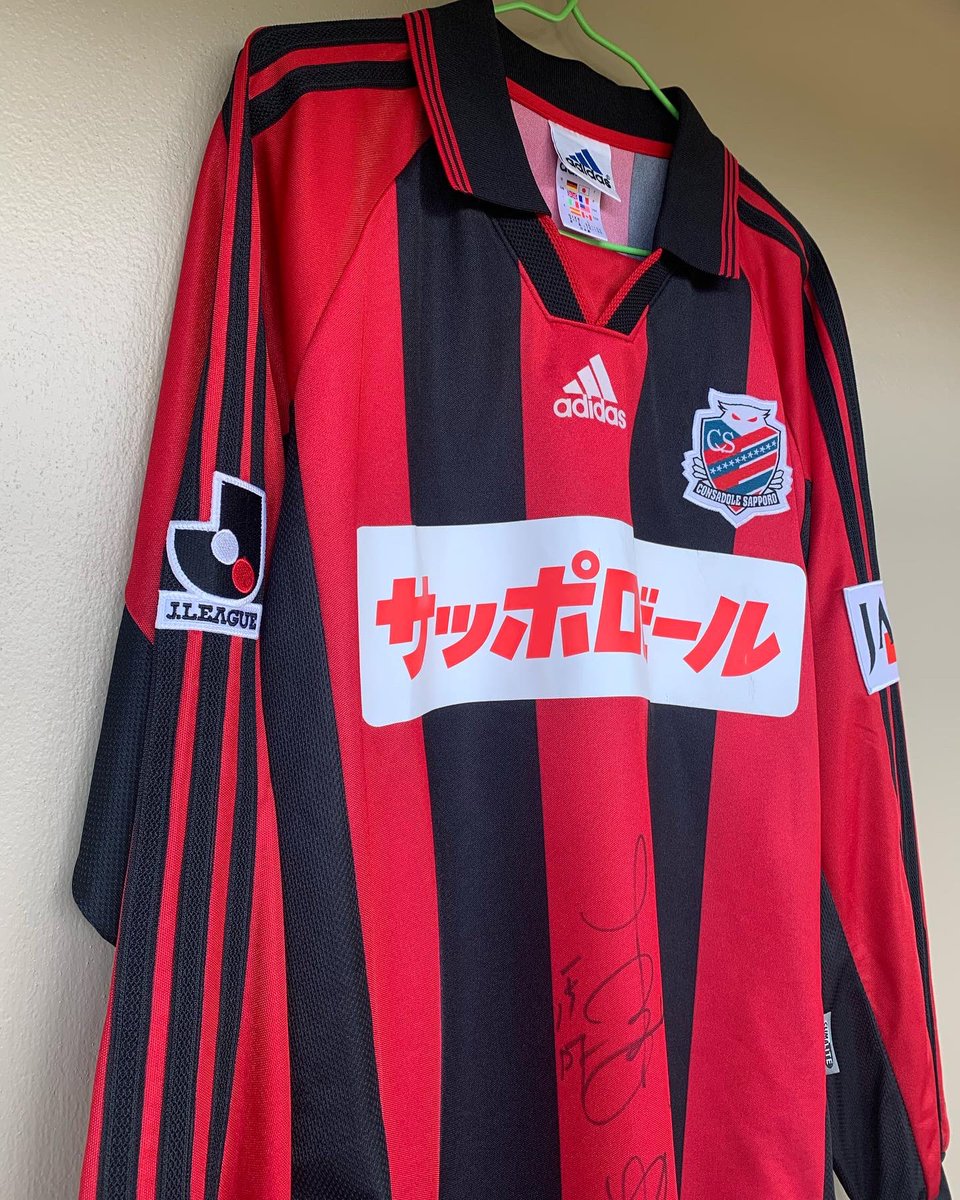 KongtapAFPringt's tweet photo. 🔥Hokkaido Consadole Sapporo 1999🔥 @consaofficial 

#consadole #sapporo #hokkaido #consadolesapporo #cultkit #classicfootballshirts #adidas #jleague #jal #japanairline #chanathip https://t.co/PT5yc3K458