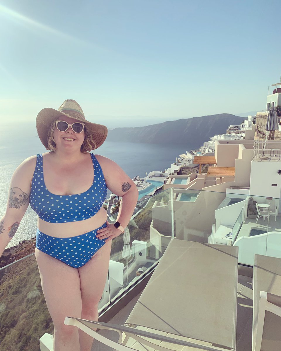 Heledd_Preuss's tweet photo. My motto for Santorini was literally just wear whatever the hell you like!!! Haters gonna hate but it kept me cool 😎 https://t.co/hvKVIizY6D