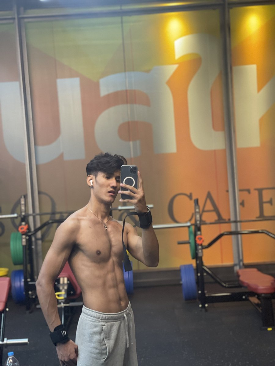 jj199900's tweet photo. 🔥 https://t.co/TlWvDt0Ke7