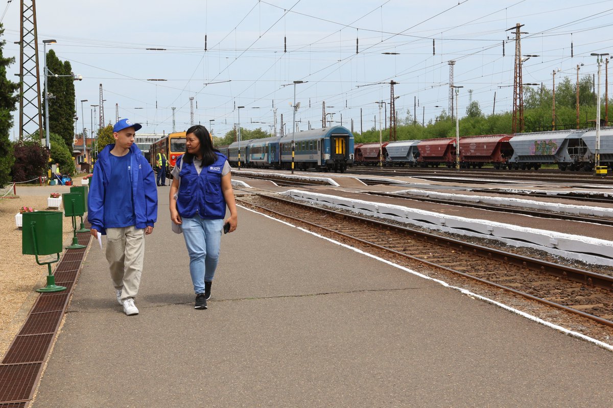 IOM_Hungary's tweet image. WEEKLY SNAPSHOT 
ℹ 4248 persons have been assisted on site through information provision and referral 
Look at details👉 bit.ly/3b5DxzL
#ukraine #crisis #unwork #iomhungary