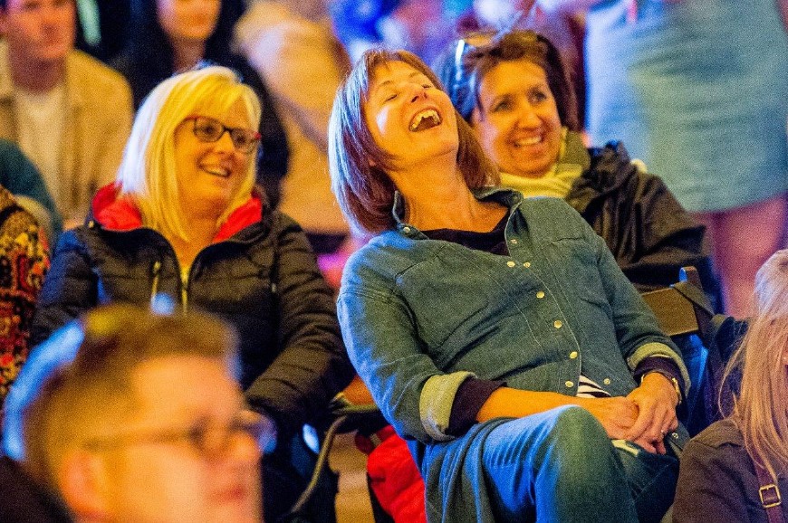 Uchelgais y prosiect #TalentMewnTafarn yw meithrin talent greadigol, a chreu rhwydwaith o berfformwyr, ysgrifennwyr a hyrwyddwyr cymunedol newydd mewn ardaloedd gwledig a hynny ar y cyd â’r <a href="/yr_egin/">Canolfan S4C Yr Egin</a> <a href="/eisteddfod/">eisteddfod</a>, pum tafarn cymunedol ac artistiaid llawrydd.
bit.ly/3ObU6bV