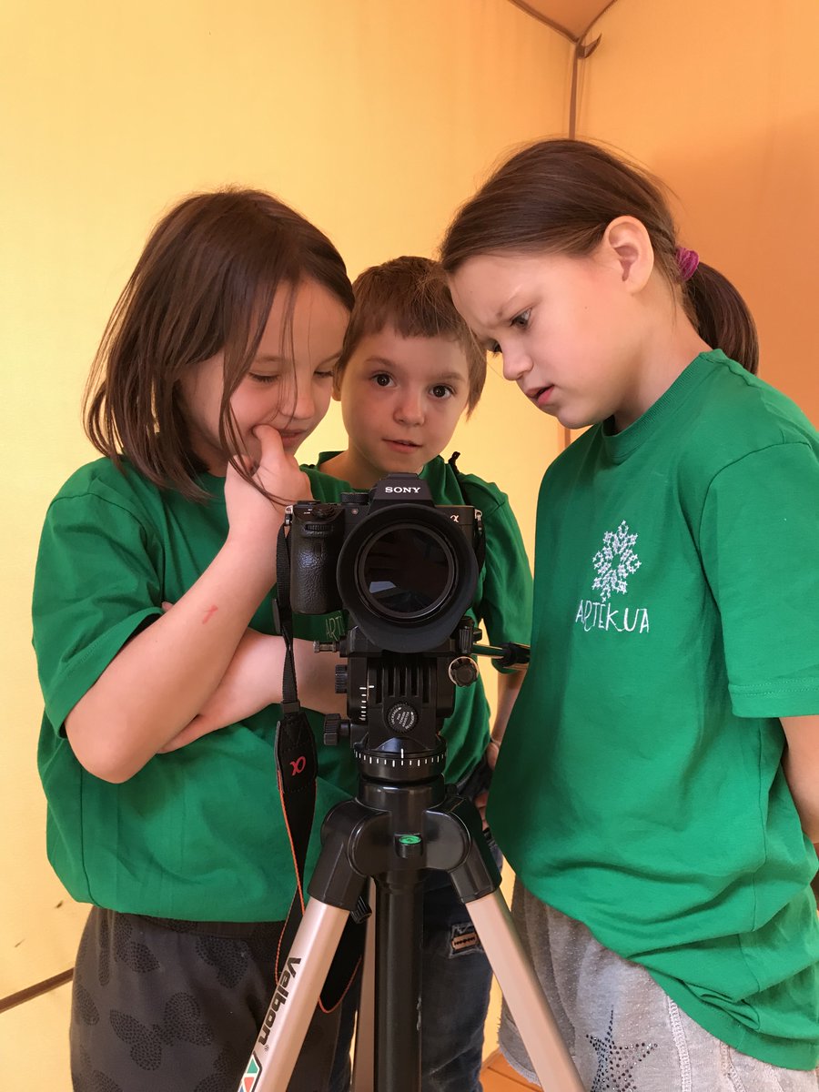 UNICEF Ukraine tweet media