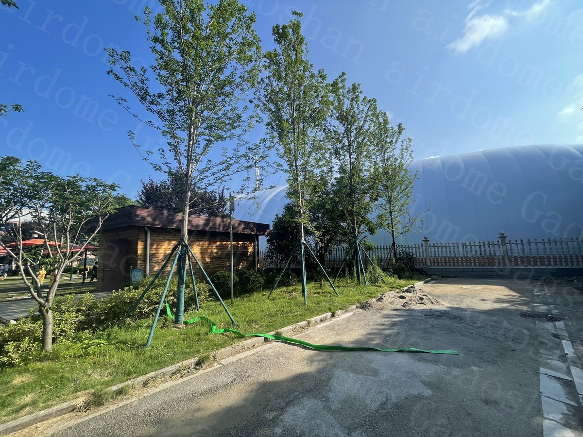 Kevinwa68609429's tweet photo. The Air-supported structure consists of 3 layers of fabric, the inner fabric, middle insulation, and outer membrane, which can achieve the effect of heat preservation in winter and heat insulation in summer. It's a good solution for indoor swimming pools. https://t.co/s6AEuJQXlH