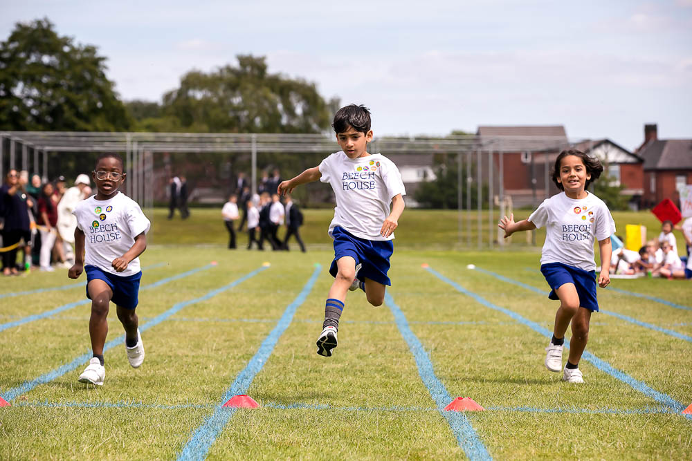 BoltonSch's tweet photo. Lots of fun, colour and noise at yesterday's Y2 Sports Day @BSPDInfant #BoltonY2 #BoltonSport https://t.co/o4qqDlgqer
