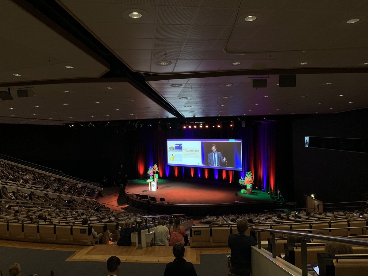 Opening Keynote <a href="/KedarMate/">Kedar Mate, MD</a> m vigtige budskaber om tillidsbaseret ledelse og et godt arb.miljø som grundlag for høj faglig kvalitet #Quality2022 <a href="/patientsikker/">Dansk Selskab for Patientsikkerhed</a> <a href="/NSRsygehuse/">NSRsygehuse</a> @SSTbrostrom