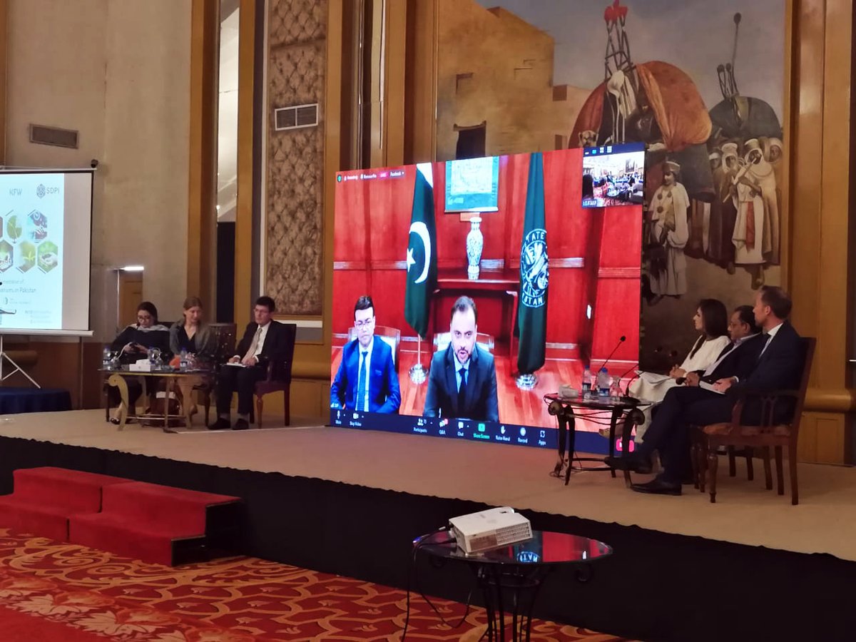 GermanyinPAK's tweet photo. Climate Change is a threat to the economy. To green the financial system &amp; scale-up public &amp; pvt climate investments is thus crucial. Thanks to @GIZPakistan &amp; @SDPIPakistan for organizing an imp workshop in this regard to assist 🇵🇰 expand its green economy!#ClimateEnergyDosti🇵🇰🇩🇪 https://t.co/LBt9K0VPcr