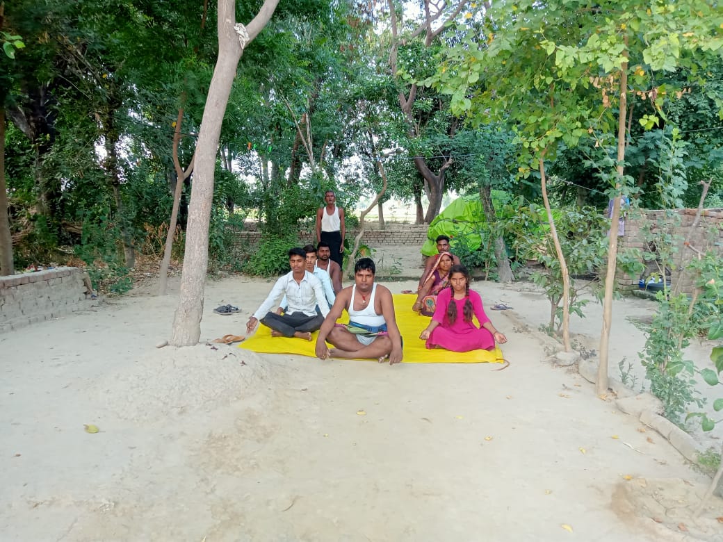 करो योग रहो निरोग। अंतर्राष्ट्रीय योग दिवस
<a href="/moayush/">Ministry of Ayush</a> 
<a href="/CSCegov_/">CSCeGov</a> 
<a href="/CSCSPV_Health/">CSC Health</a> 

#CSCIDY2022 
#MyYogaMyPose 
#YogaForHumanity 
#AzadiKaAmritMahotsav
