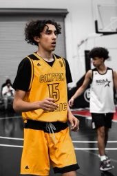 6-3 Rider Portela <a href="/slopebasketball/">Sunnyslope Vikings Basketball</a> has picked up an offer from NAU 
@Love_Rider9 is class of 2026 ✔️