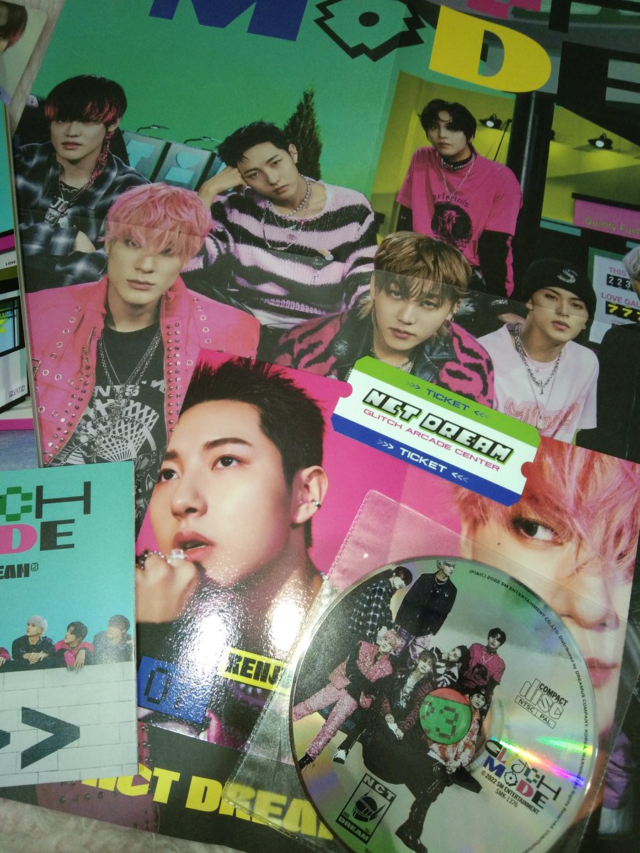 _fearlessheaven's tweet photo. #From_OCDPH @OCEANDEEPH
my glimo album arrived yesterday!! i cant believe umuwi si lele, hyuck and renjun 🥹🥹 thank you sm po 🫶 https://t.co/U15QnU1FT9