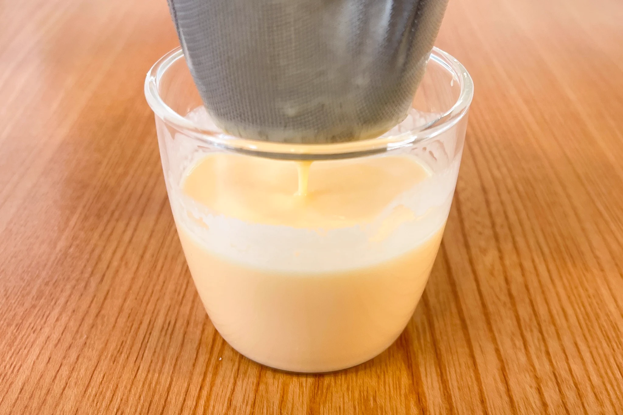 材料は好きなアイスと卵だけ！2つの材料で作る、アイスカッププリン。