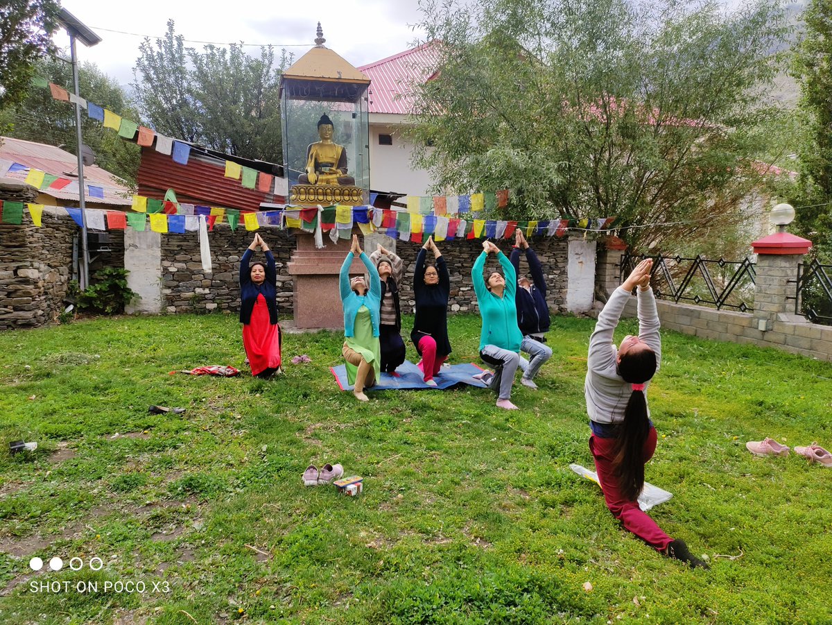 IKeylong's tweet photo. # International Yoga day 2022.
# Yoga for harmony &amp; peace. 
# ICMR-RMRC FS Keylong. 
#Yoga at altitude of 10,000ft.
# Yoga at Himalayas. 
@DoctorRajnikant 
@ICMRDELHI 
@ICMR_RMRCGKP https://t.co/48T6HaXQpW