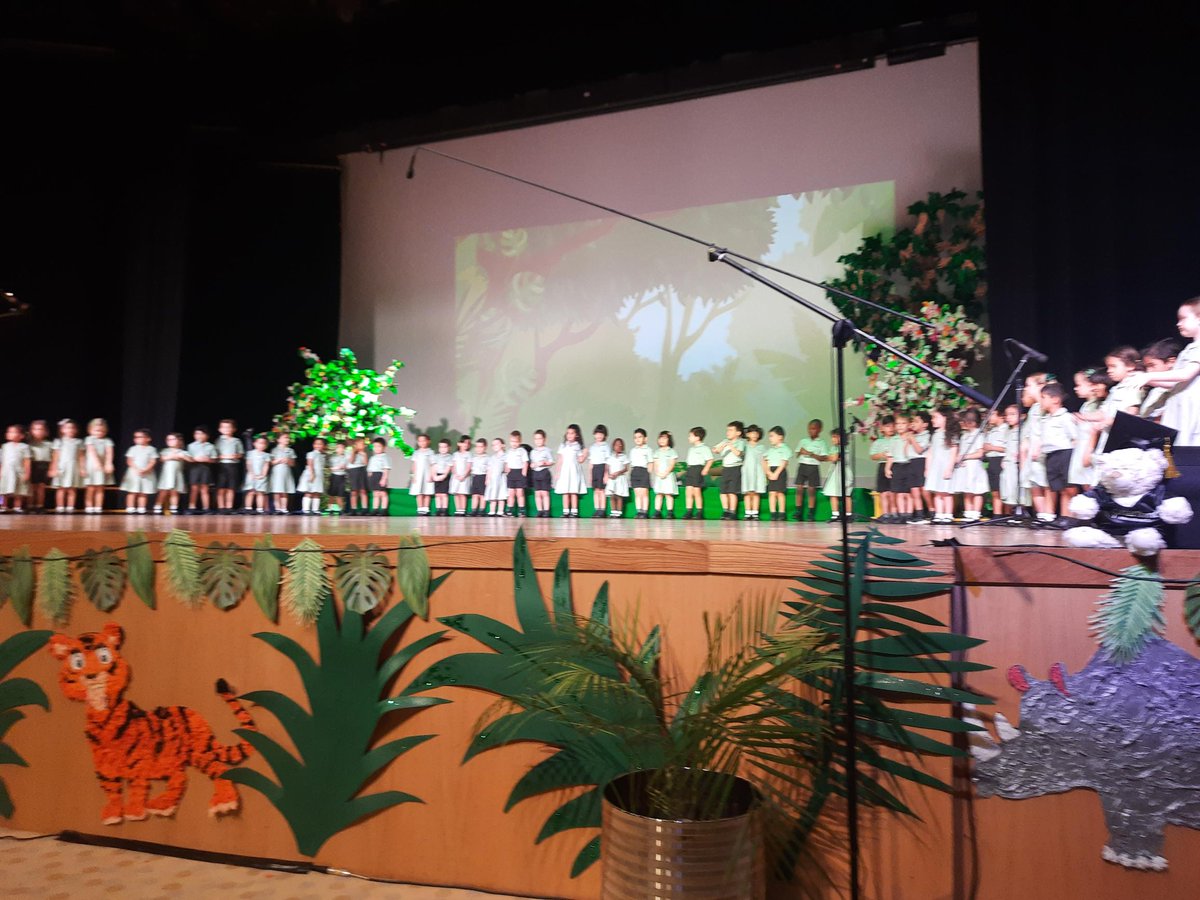 There's a whooping in the jungle and a sweeping in the leaves.. look it's FS2 ready to leave! A wonderful graduation last week to celebrate a fantastic year of learning <a href="/HartlandIntl/">Hartland Intl School</a>  <a href="/KHDA/">KHDA | هيئة المعرفة والتنمية البشرية بدبي</a> #EYFS #FS2