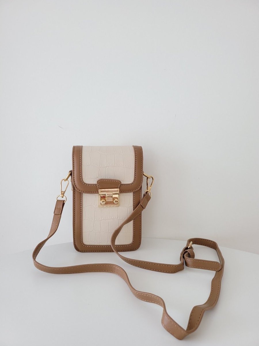 bababags1's tweet photo. พร้อมส่ง!!!!!!! Flint bag 370 บาท #ส่งฟรี
🤍 size : 12x19x5.5cm 
🤍 วัสดุทำจากหนัง PU
💌ลูกค้าสามารถทักมาขอรายละเอียดและรูปภาพสินค้าจริงเพิ่มเติมได้ค่ะ https://t.co/jrTPCyWk0H