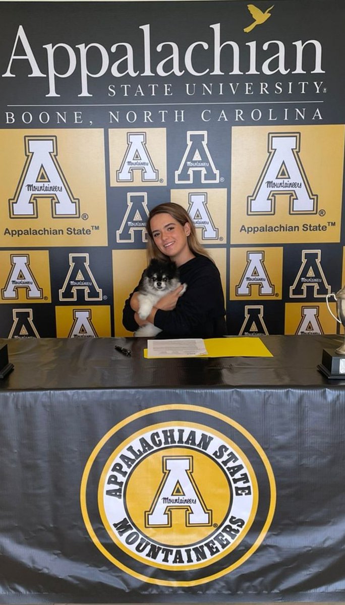 Muchas felicidades Andrea Diaz Diaz por tu invitacion a formar parte del equipo de <a href="/appstatewgolf/">App State Women’s Golf</a> .
Gran representante mexicana del <a href="/CNIJdeGolf/">CNIJdeGolf</a> de la <a href="/fedmexgolf/">Federación Mexicana de Golf</a> 
Todos en la Asociacion de Golf del Sur y en el.Club de golf de Xalapa nos sentimos.muy orgullosos.