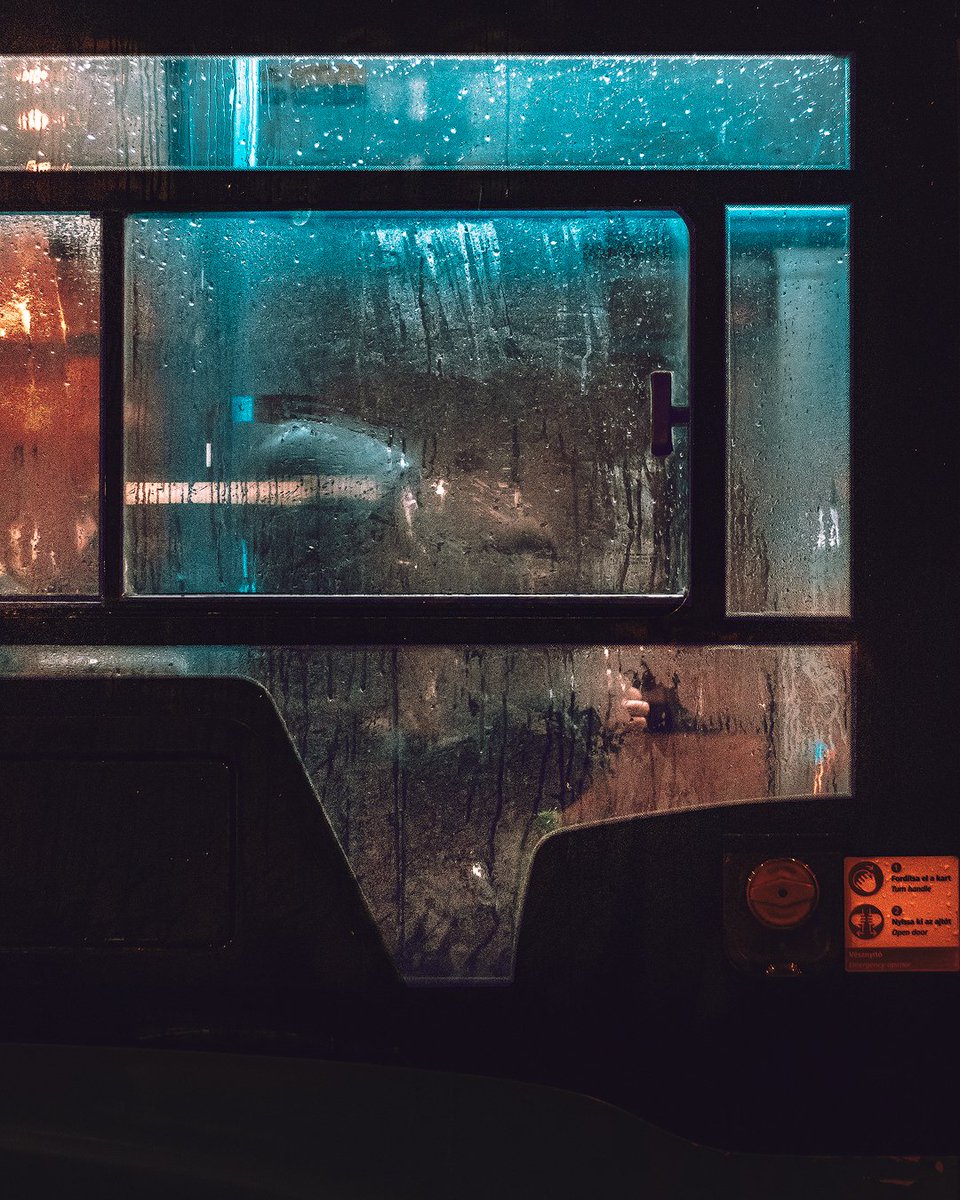 ArtandLovePhot1's tweet photo. Gm fam! ☕️🙂🙌 I love moody shots with raindrops. 😃Do you have this type of photos? Drop them below! 👇 https://t.co/ACfUAdKyRz
