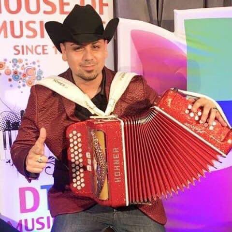 ReynaFortino's tweet photo. FORTINO REYNA CON HOHNER 🔥🔥 https://t.co/OSUCdzYh4U