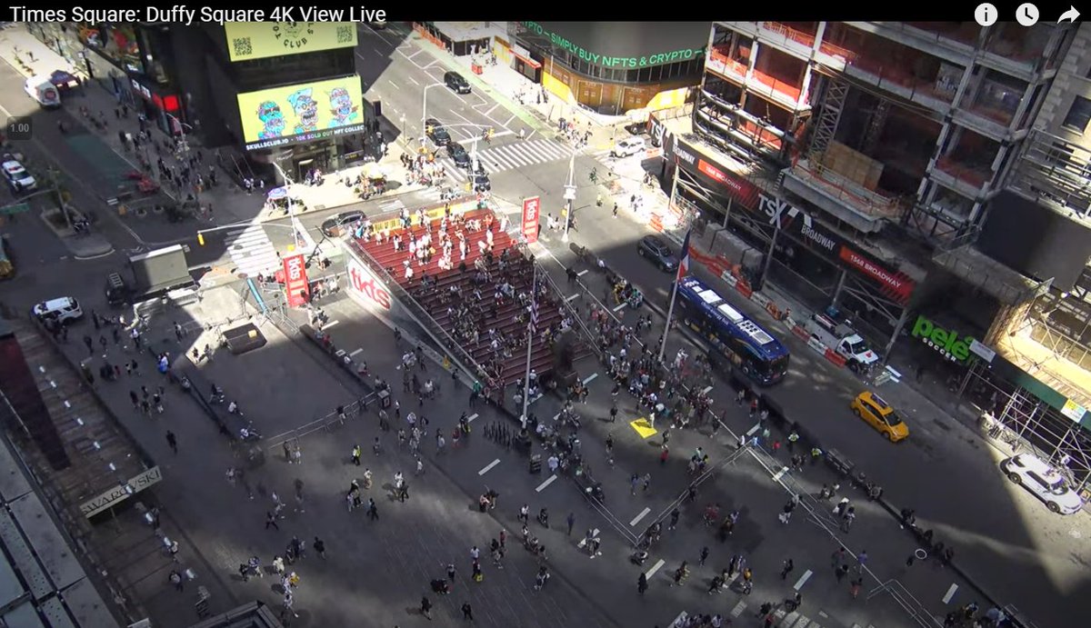 ToxicSkullsClub's tweet image. Keep them pics and videos of the billboard coming Skulls! 💀 

If you're in NYC visit 47th Street &amp;amp; Broadway &amp;amp; 7th Ave F/SW.

Like, RT and let us know what you think! 

#ToxicSkulls #ToxicSkullsClub #NFTcommunity #NFTNYC2022 #NFTNYC