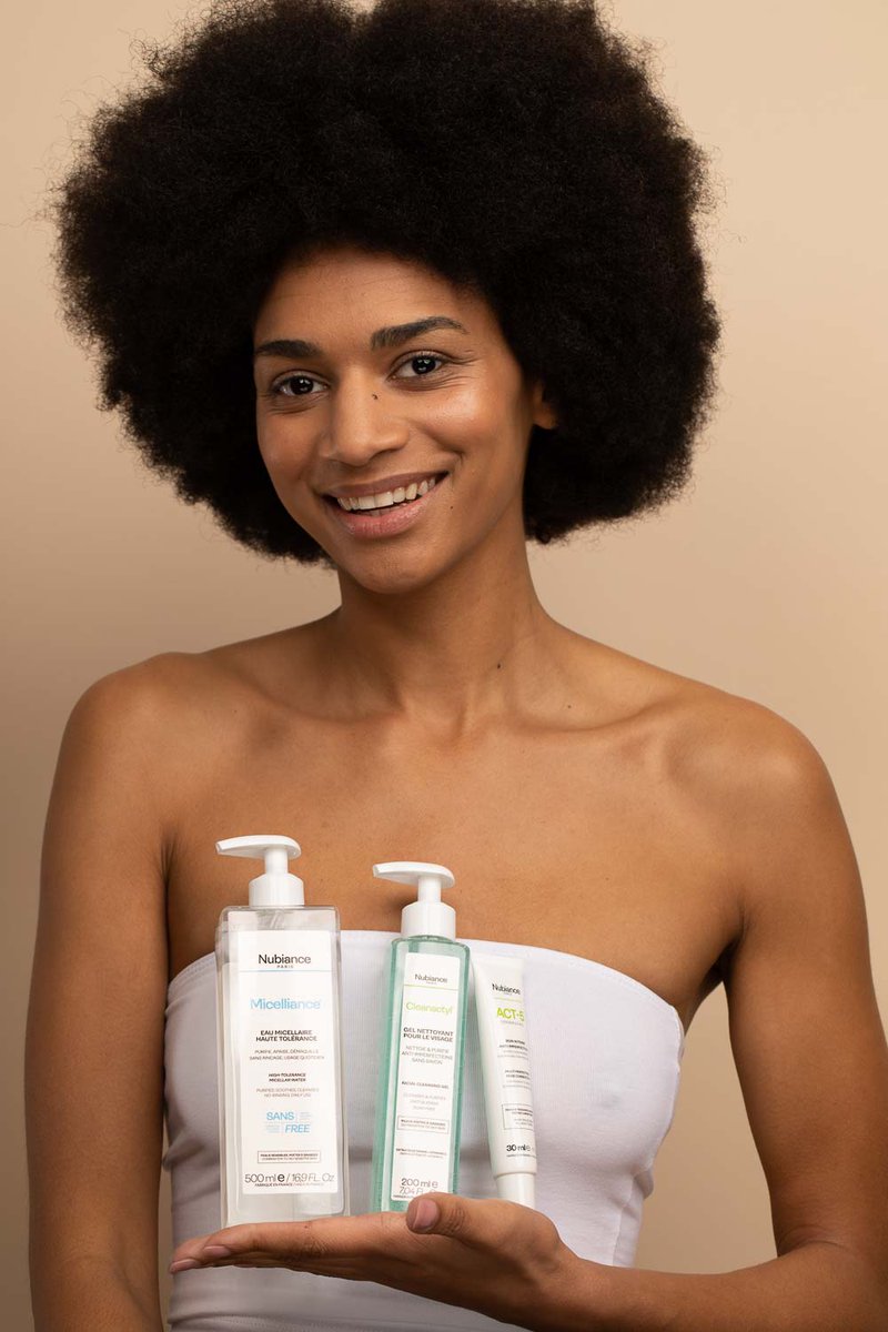 NubianceParis's tweet image. Gardez le contrôle sur vos boutons et dites STOP aux #imperfections ! Notre gamme nettoie, purifie et débarrasse votre peau de ses impuretés, tout en régulant votre #sébum, lissant votre grain de peau et et diminuant vos boutons d'#acné

Par ici ➡️nubiance.fr/products/routi…