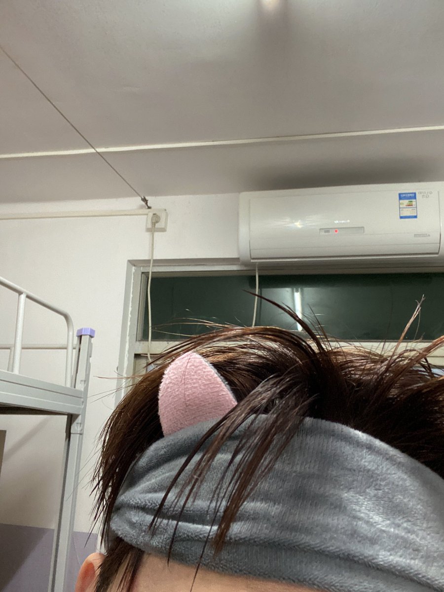 doubleli9's tweet photo. “有喜欢的人了，正在追🌹”#福州 https://t.co/tl6USii9PR