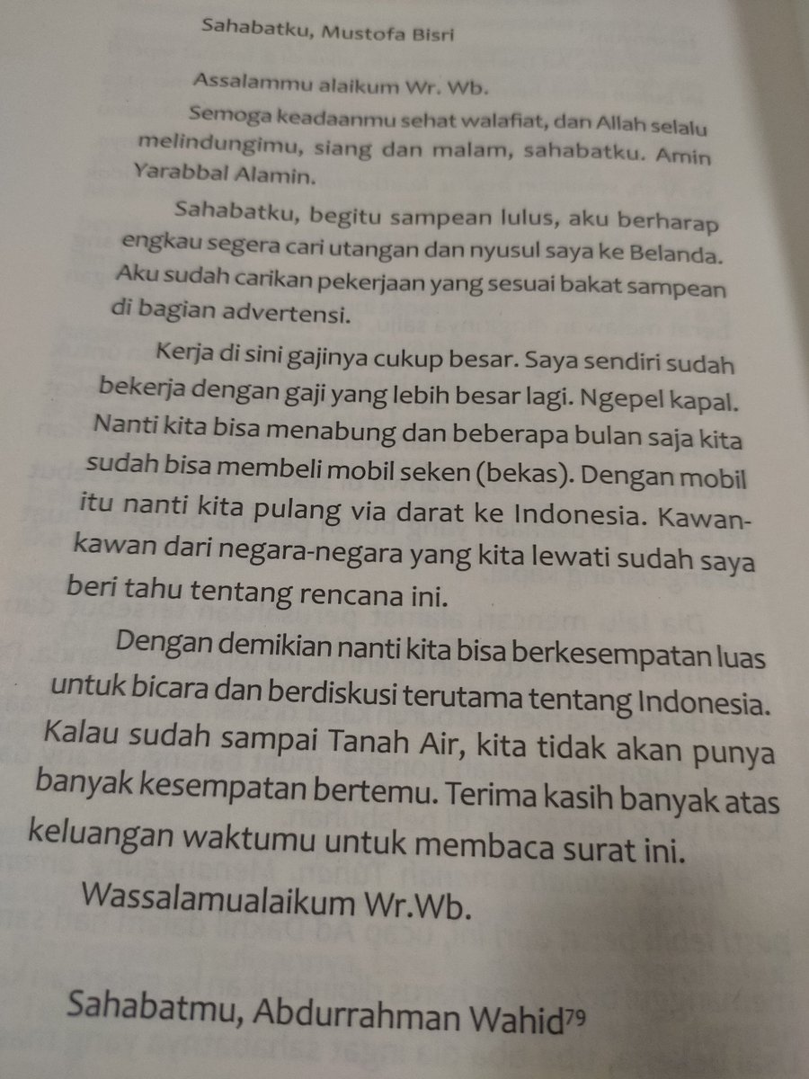 penerbitimania's tweet photo. Surat dari Gus Dur yg sudah bekerja mengepel kapal di Belanda untuk Gus Mus yg masih kuliah di Mesir. #PeciMiring https://t.co/wGLnCRHGnr