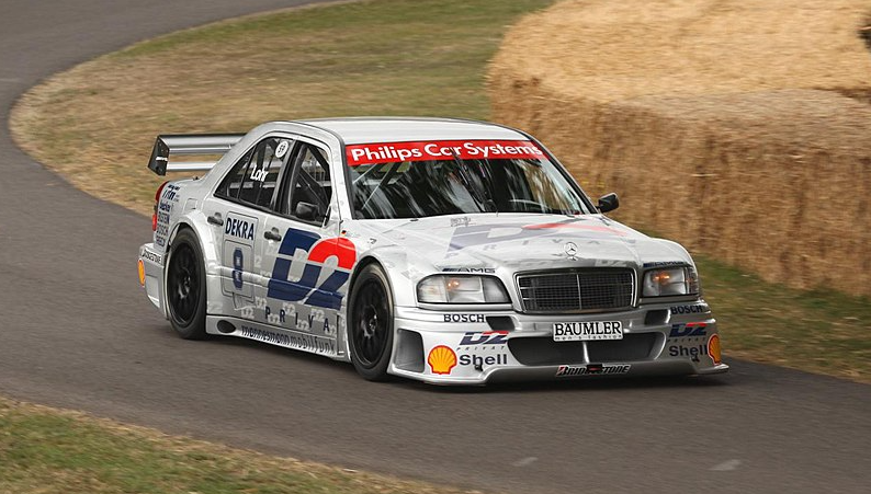 RRT_iracing's tweet photo. Buenos días a todos! Aunque serian mejores con uno de estos cacharros... #GoRRT https://t.co/LOt06aPSkp