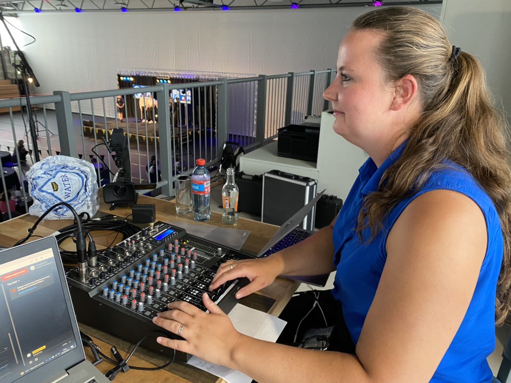 Gisteravond was de livestream van het <a href="/SportgalaHouten/">Sportgala Houten</a> in beeld gebracht door <a href="/omroephouten/">Omroep Houten</a> 🎥 Bekijk de stream terug via omroephouten.nl/allemaal-winna…