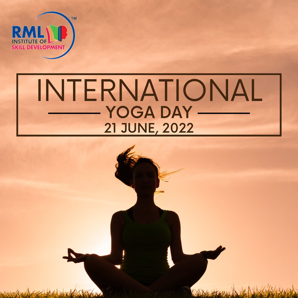 BitmSbd's tweet image. अंतर्राष्ट्रीय योग दिवस की आप सभी को बहुत-बहुत शुभकामनाएँ। 
योग भारत की सांस्कृतिक पहचान से सदियों से जुड़ा रहा है मगर पिछले कुछ वर्षों से यह एक वैश्विक पर्व बन चुका है। 

आज के दिन हम स्वयं तो योग करें ही, साथ ही और भी लोगों को योग करने के लिए प्रेरित करें। 

#YogaForHumanity