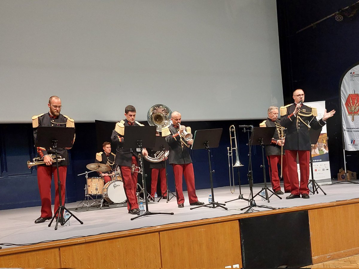 ANOPEX1's tweet image. Magnifique concert de solidarité #AvecNosBlessés  organisé par le @Commandement_FT à l&apos;Université Catholique de Lille avec la Musique de l&apos;Infanterie de l&apos;@armeedeterre auquel @J2PDEF président de l&apos;#ANOPEX a eu l&apos;honneur de participer.