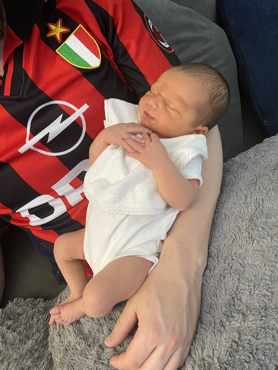 Hello boys &amp; girls I have a new member of P5F I am so excited to introduce you to…..

Say hello to Brodie Alexander Declan Ferns 💙🌎 he arrived on the 16th June at 23.39 weighing 7lb! 

He can’t wait to meet you all after the Summer 💙

Missing you all lots! 

Love Mrs Ferns xx