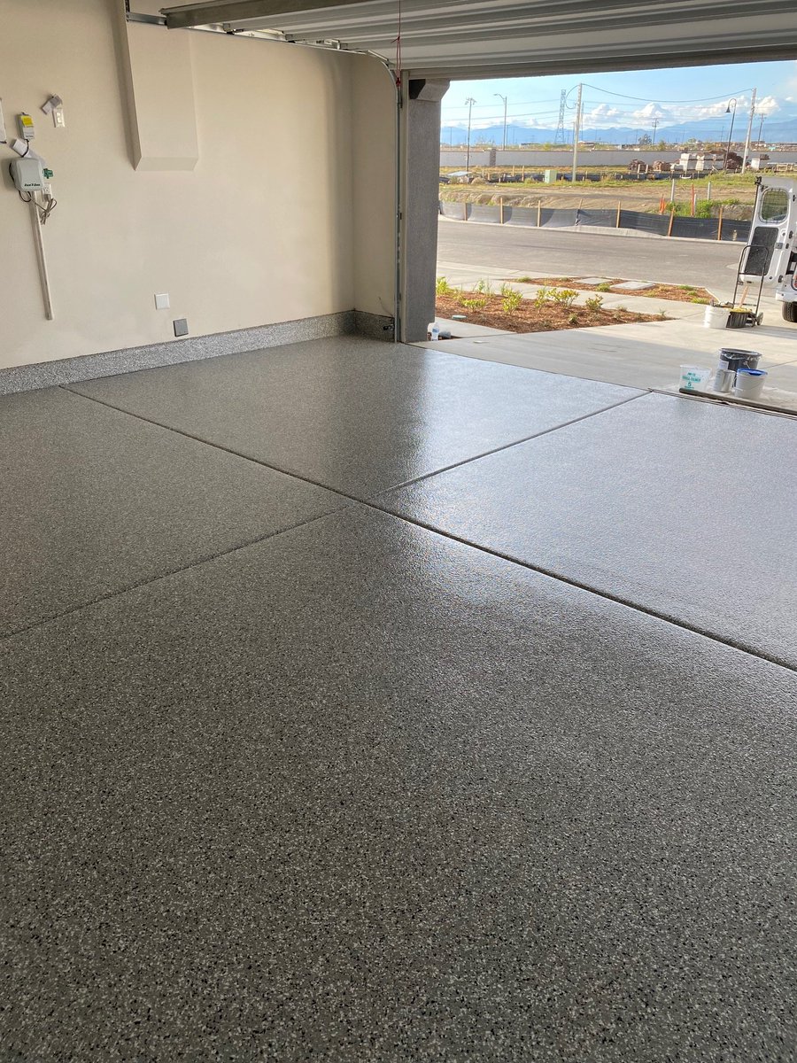 1Floors's tweet photo. ���� Color: Morning Fog 🌫

https://t.co/cuQU0tynT3 

#garagefloors1day #garageflooring #epoxyflooring #commercialepoxyflooring #residentialepoxyflooring #GF1D #garagefloors #epoxygaragefloors #epoxy #epoxyresin #garagecoatings #garageremodel #homeremodel #remodel #homeimprovement https://t.co/ffmcTSczgT