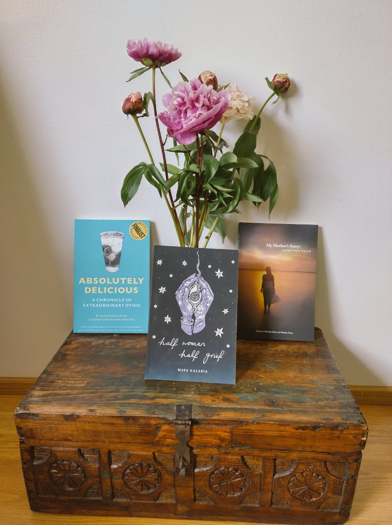 deadgoodreading's tweet photo. Thank you to all the authors who kindly sent me their books. Pictured below are some recent arrivals and the clear overarching theme is mother loss. 

🌸💜📚💜🌸 https://t.co/QUsI4MnrWf