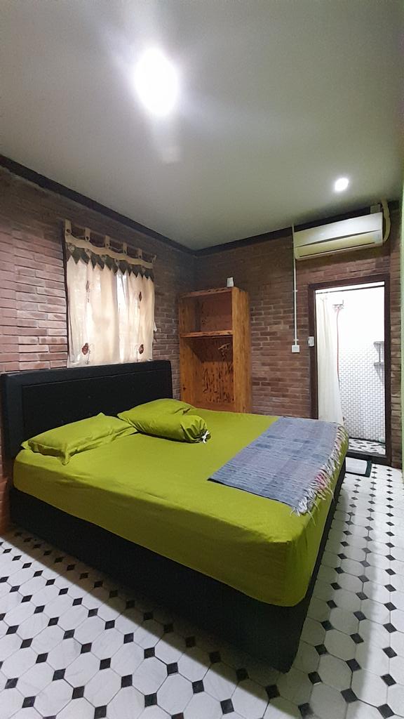 xxxxxdcy's tweet photo. Haiiiii guys👋
Aku mau kasih info HomeStay nihh
Tempatnya nyaman dan deket bgt sama pusat kota🤩
Buat kalian yang mau staycation atau lg main2 ke jogja boleh nih mampir
Yang mau tanya2 atau reservasi boleh langsung dm aku atau via WA 08895690571 https://t.co/ZvMEo8Cglb